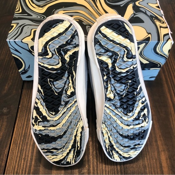 VANS Skateboard RARE! Women’s 7 Mens 5.5 Black Gray Skateboarding Shoes. - Picture 2 of 16